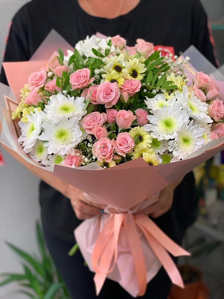 Букет цветов из: Розы и Хризантемы в Камских Полянах