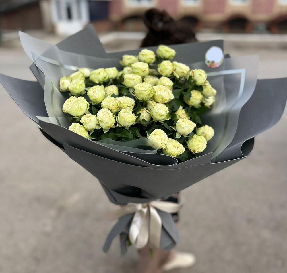 Белые кустовые розы Солинеро в Камских Полянах Букет Белые кустовые розы Солинеро в Камских Полянах