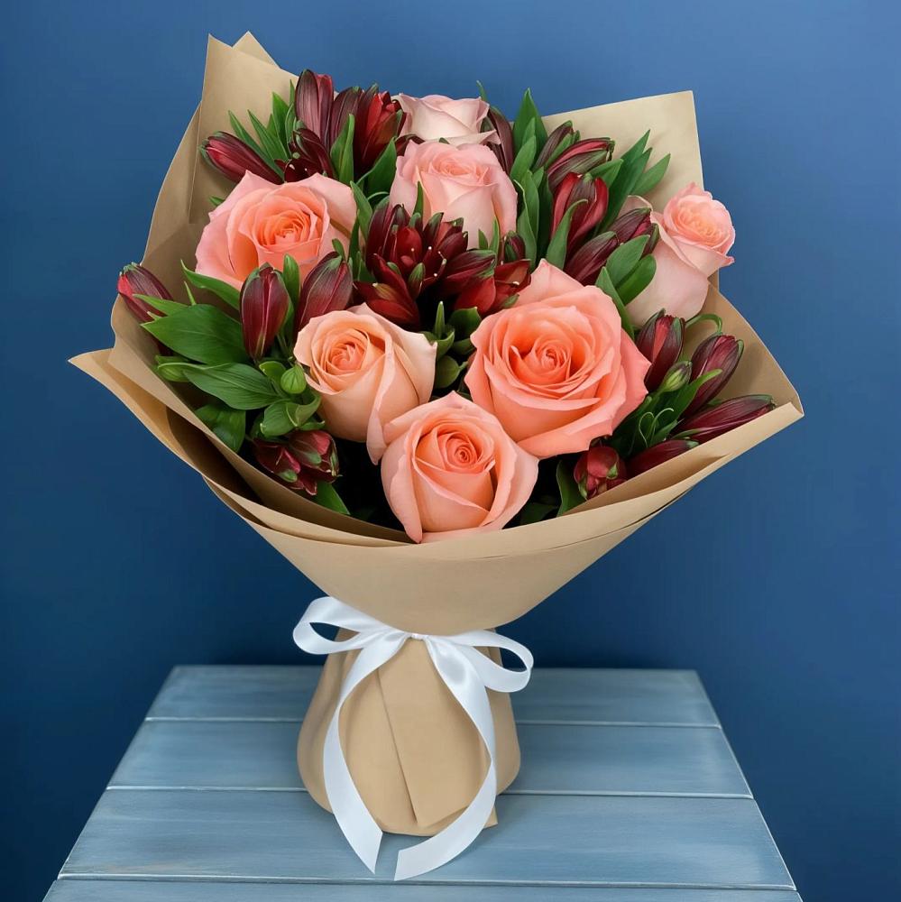 Букет цветов из: Розы и Альстромерии в Камских Полянах