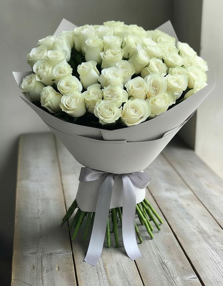 Букет 35 Белых роз в Камских Полянах