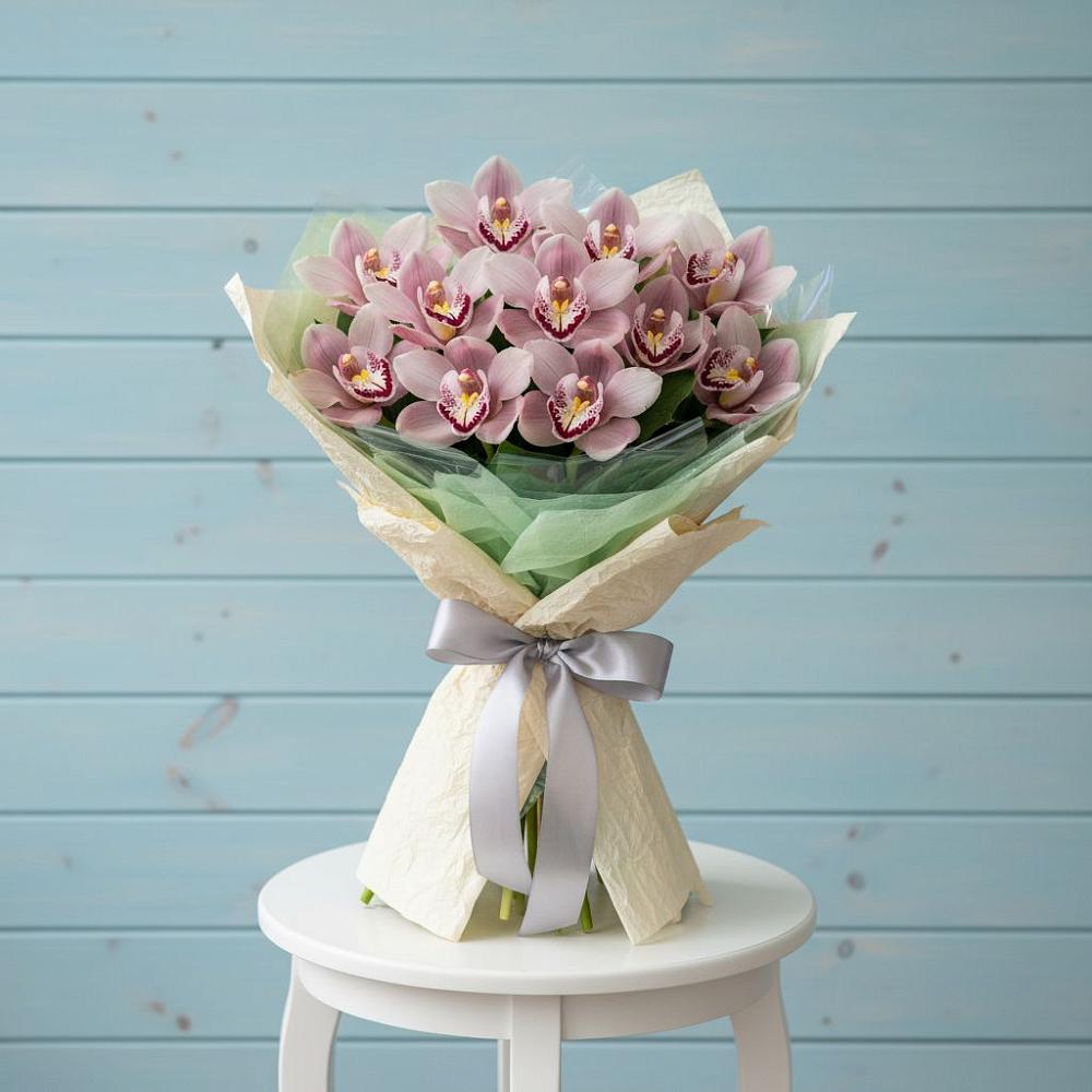 Букет цветов из: Орхидеи и Розы в Камских Полянах