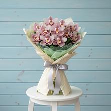 Букет цветов из:  Орхидеи и Розы #REPLACE_PRED# Камских Полянах