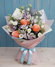 Букет цветов из:  Лизиантусы, Розы, Альстромерии и Гипсофила #REPLACE_PRED# Камских Полянах