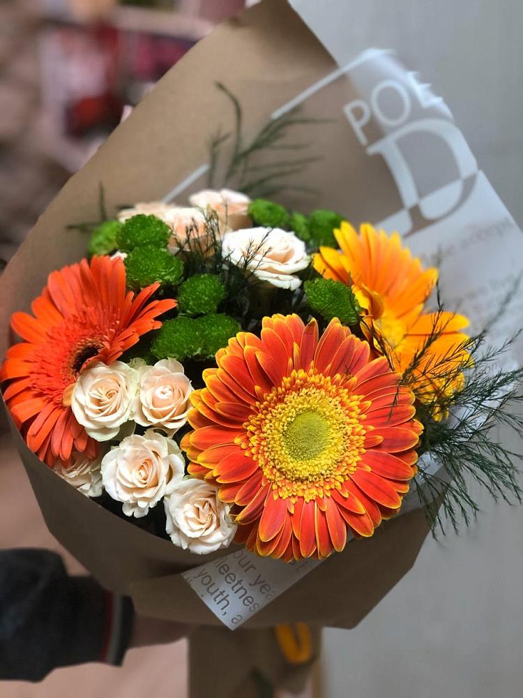 Букет цветов из: Герберы, Хризантемы и Розы в Камских Полянах