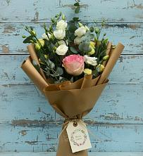 Букет цветов из:  Розы и Лизиантусы в Камских Полянах