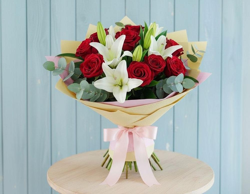 Букет цветов из: Лилии и Розы в Камских Полянах